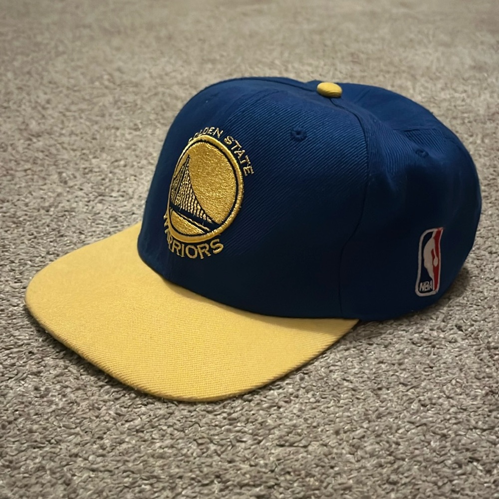 Golden State Warriors SnapBack Hat (with picture of Steph and Lebron under hat)